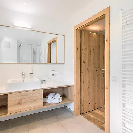 & Restaurant Rupertigau Szálloda 3*