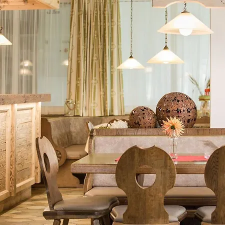 & Restaurant Rupertigau מלון