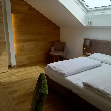 & Restaurant Rupertigau Szálloda 3*